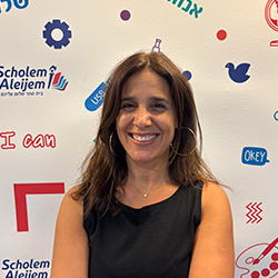 Lic. Carolina Juejati